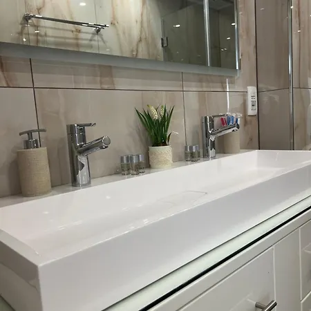 Luxury Sundance Τρογκίρ
