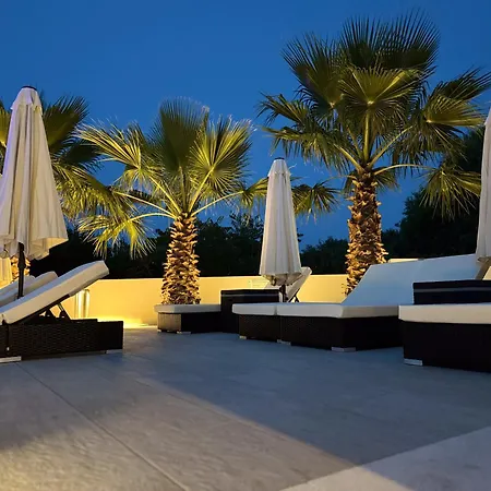 Luxury Sundance Βίλα Τρογκίρ
