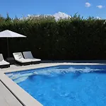 Luxury Sundance * 特罗吉尔